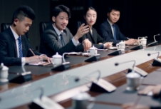 企業(yè)官網(wǎng)開發(fā)需要綜合考慮視覺設(shè)計(jì)、內(nèi)容建設(shè)、互動(dòng)體驗(yàn)等多個(gè)方面